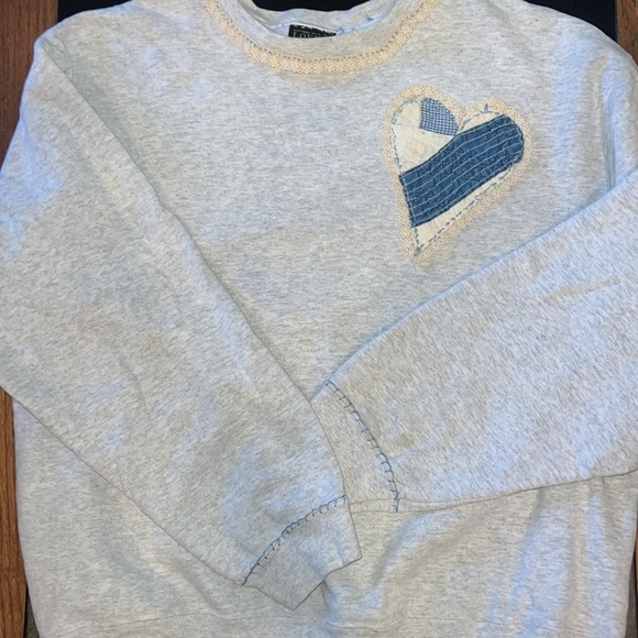 Vintage Patchwork Quilt Heart and Lace Crewneck Sweatshirt - Picture 2 of 8
